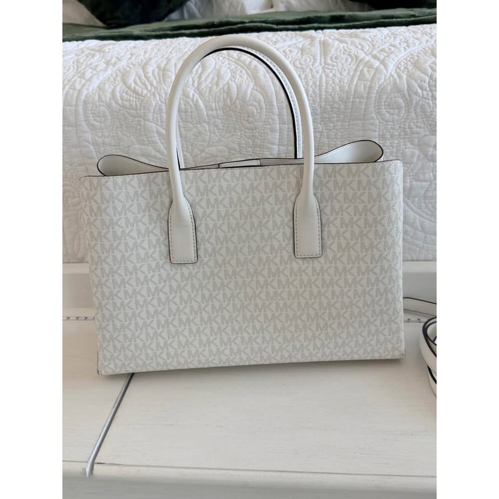 Michael Kors Ruthie Signature Large Satchel Bag - Optic White (LIKE NEW) - Picture 3 of 10
